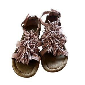 Minnetonka Girls Size 10 Pink Fringe Sandals